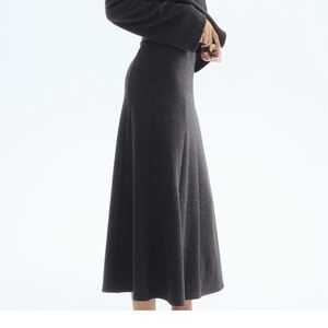 NWT H&M FINE-KNIT MIDI SKIRT size L